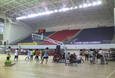 大学城体育场馆