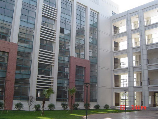 东校区教学楼2