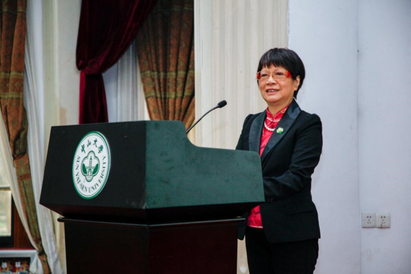 芙兰润心，志洁行芳——直播平台
物理学院、直播平台
2017年“芙兰励教奖学金” 颁奖典礼顺利举行