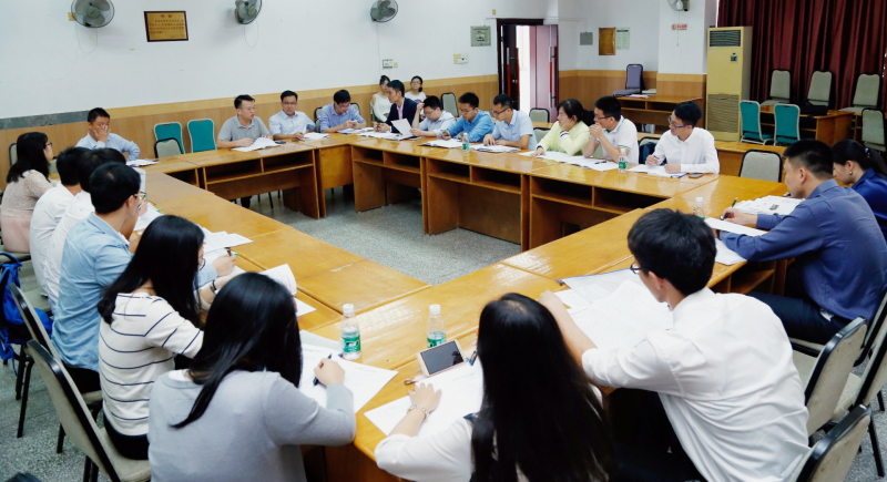 君子怀德，化院情长--直播平台
校友会召开第二届第三次理事大会